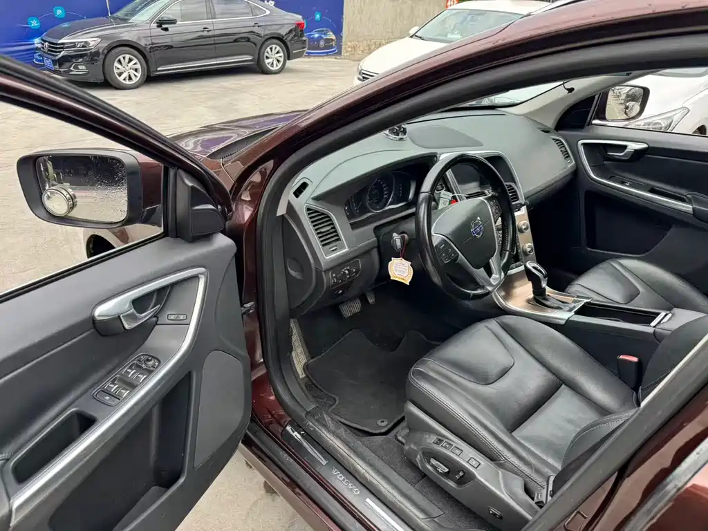 Volvo XC60 — миниатюра 7