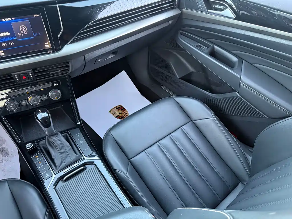 Volkswagen Passat PHEV — миниатюра 16
