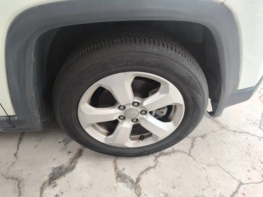 Jeep Compass — миниатюра 24