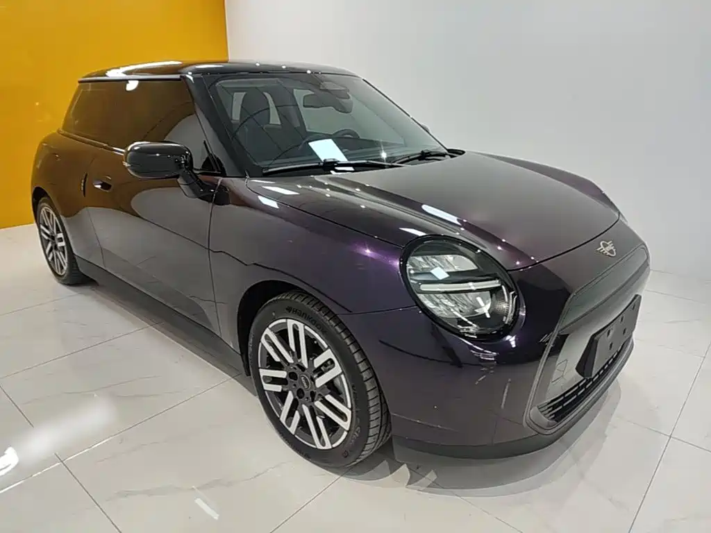 MINI MINI COOPER EV — миниатюра 4