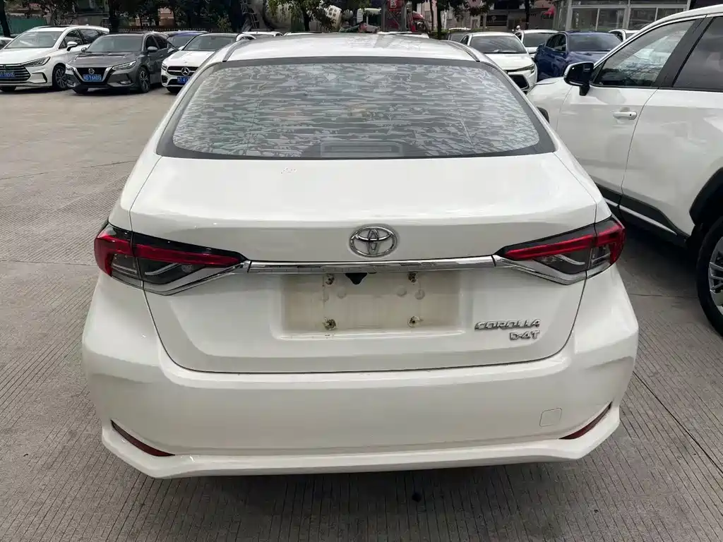 Toyota Corolla - фото 5