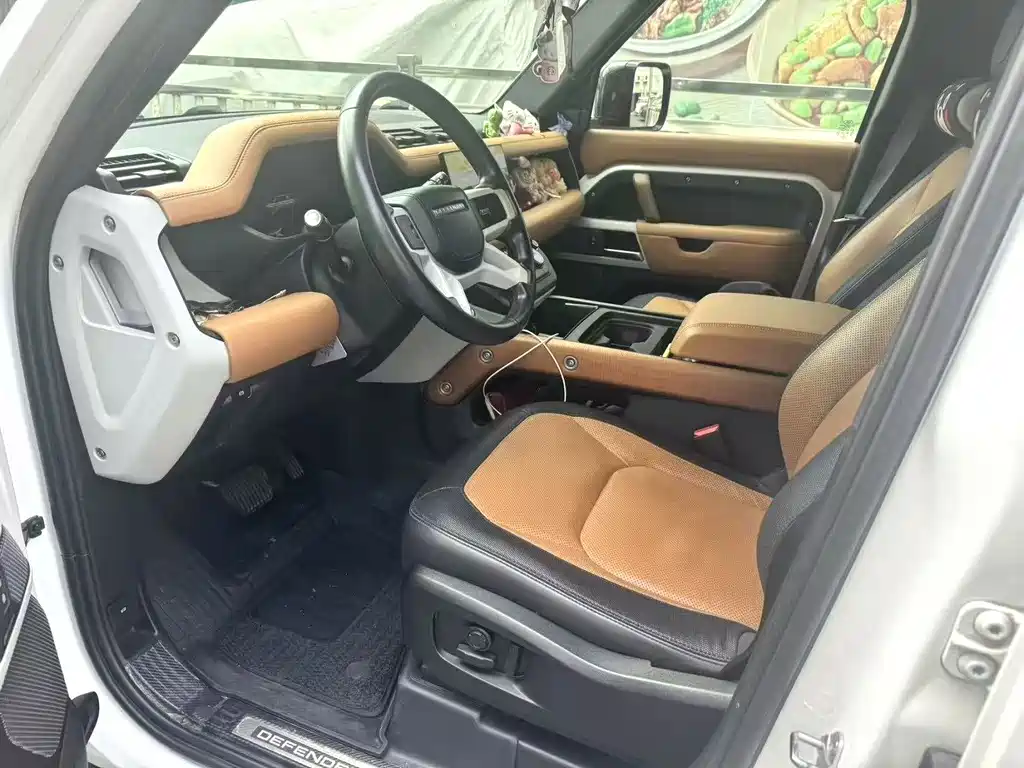 Land Rover Defender — миниатюра 4