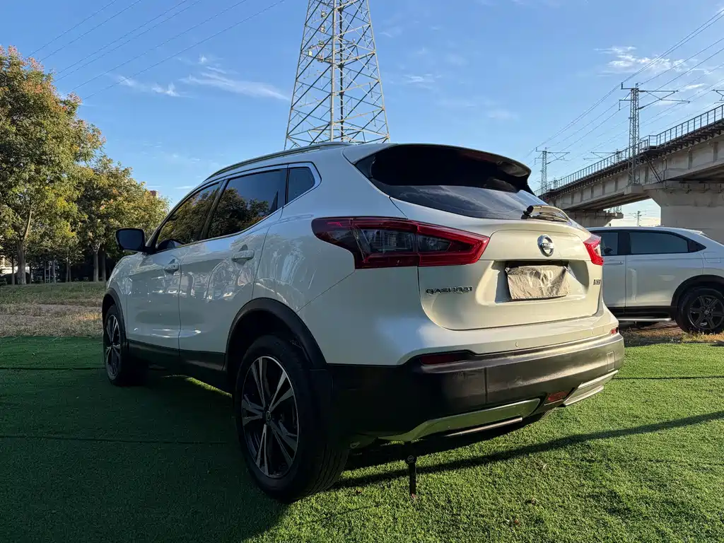 Nissan Qashqai — миниатюра 4