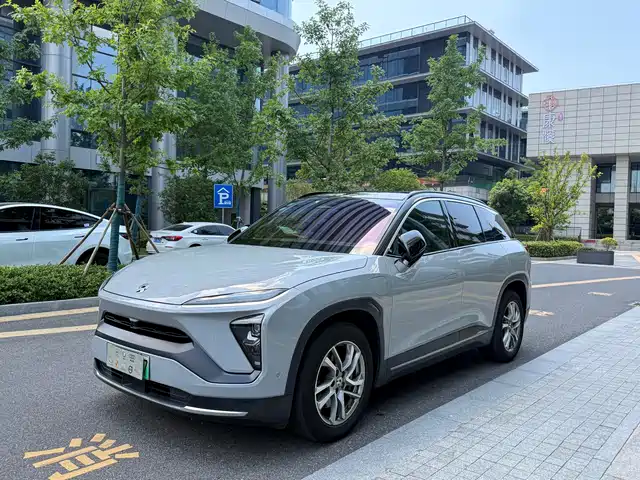 2020 Nio ES6