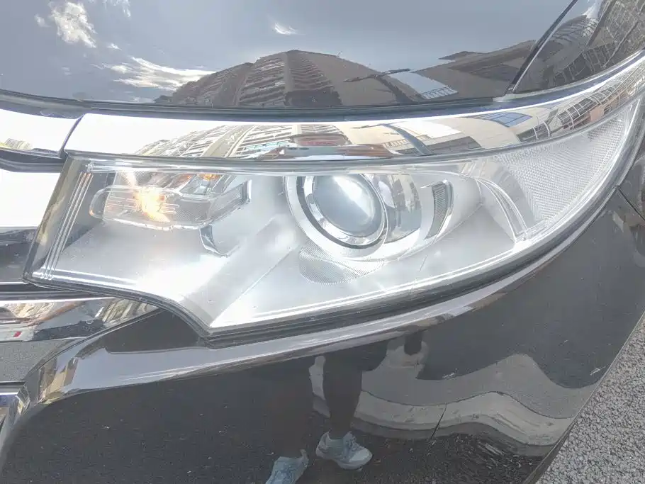 Ford Edge (Import) — миниатюра 5