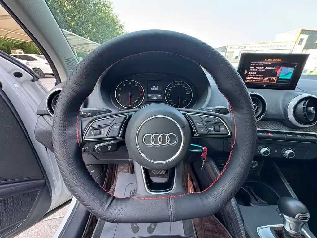 Audi Q2L — миниатюра 6