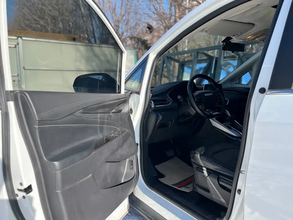 SAIC MAXUS CHASE G50