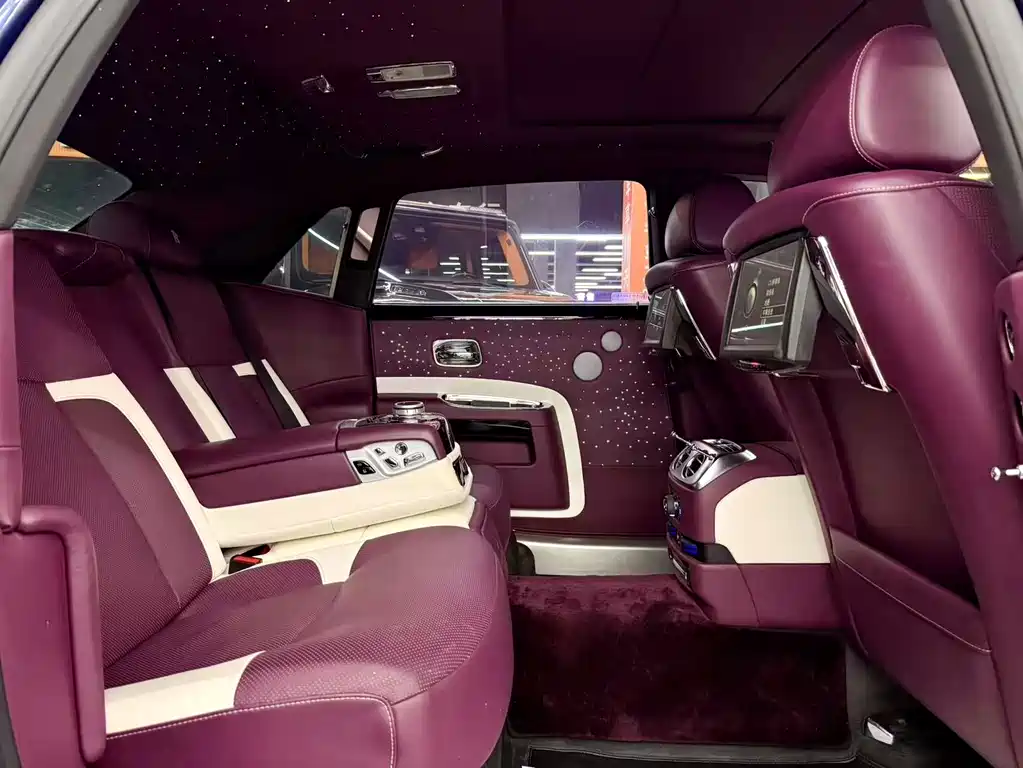 Rolls-Royce Ghost — миниатюра 14
