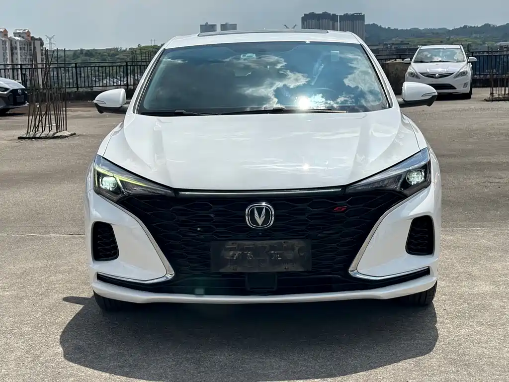 Changan Eado — миниатюра 2