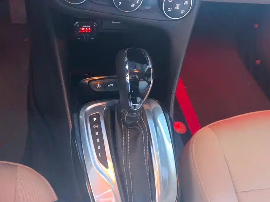 Buick Excelle — миниатюра 16