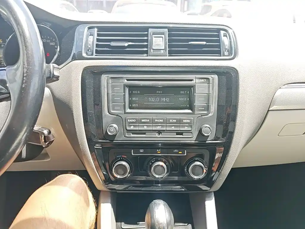 Volkswagen Sagitar — миниатюра 13