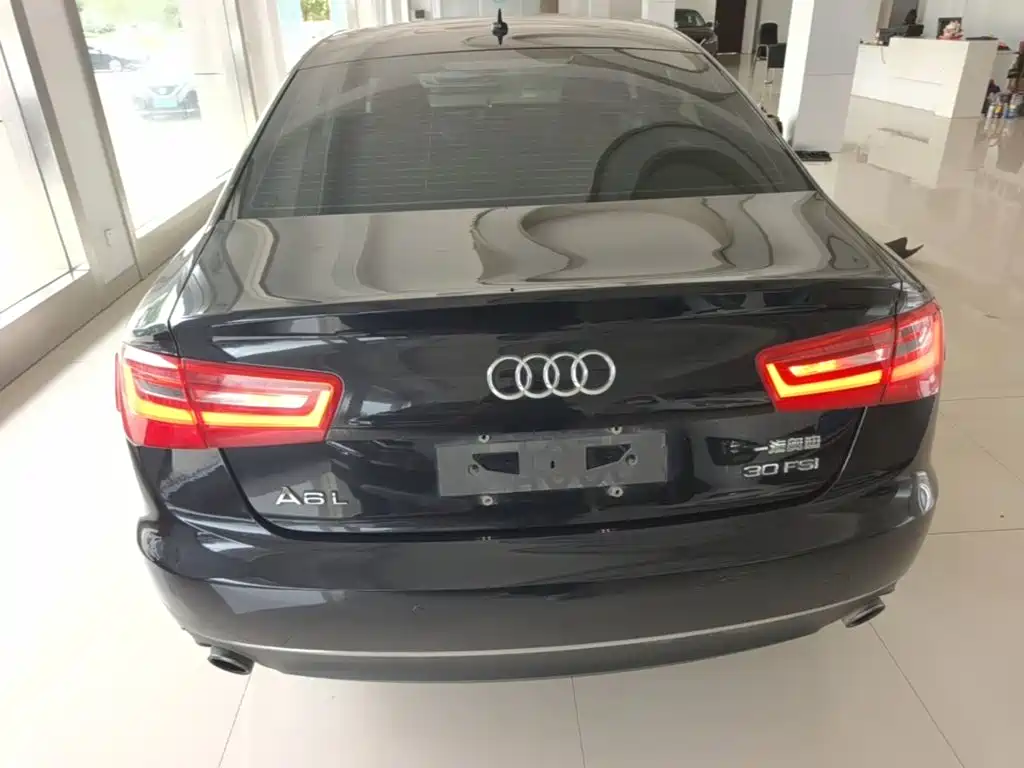 Audi A6L — миниатюра 6
