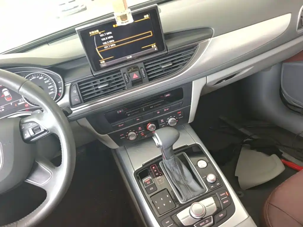Audi A6L — миниатюра 13