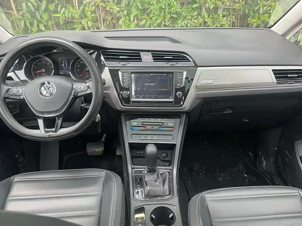 Volkswagen Touran — миниатюра 5