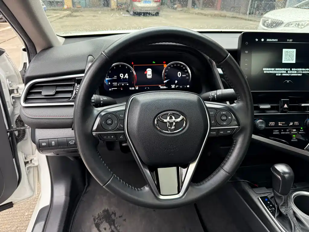 Toyota Camry — миниатюра 14