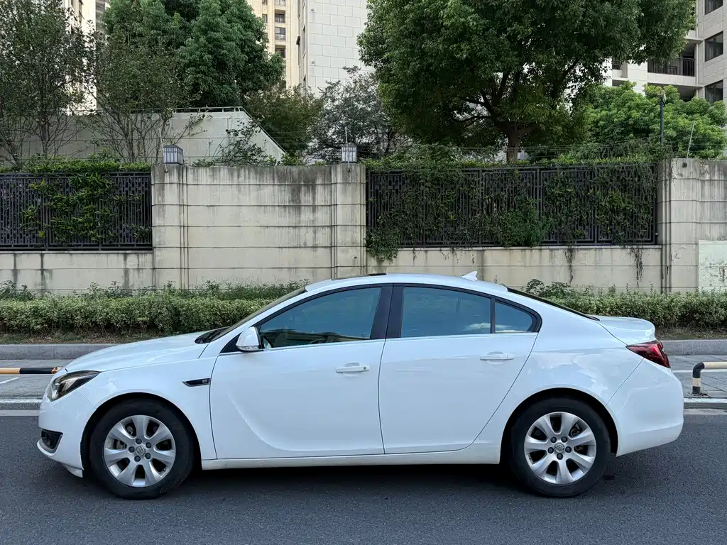 Buick Regal — миниатюра 13