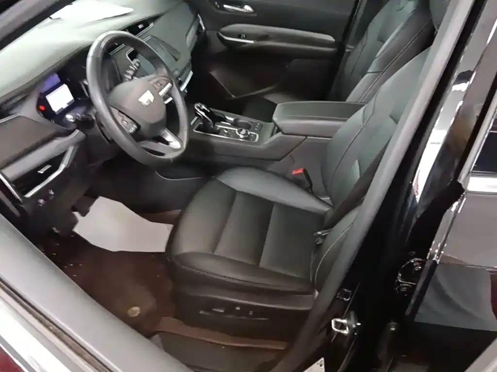 Cadillac XT4 — миниатюра 15