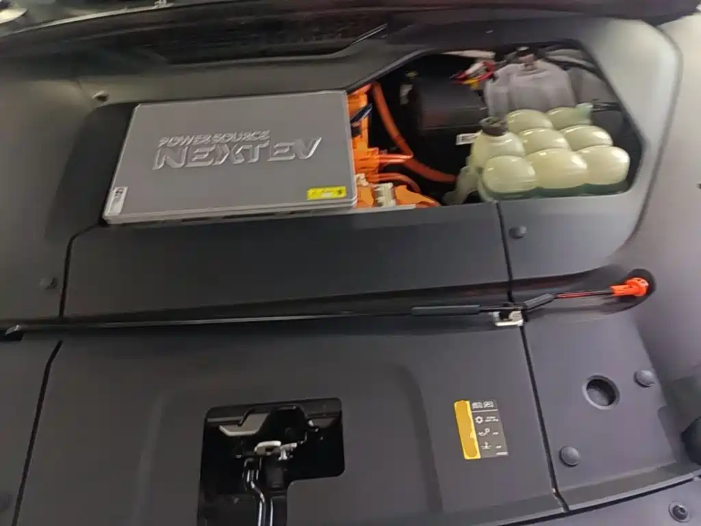 NIO EC6 — миниатюра 20
