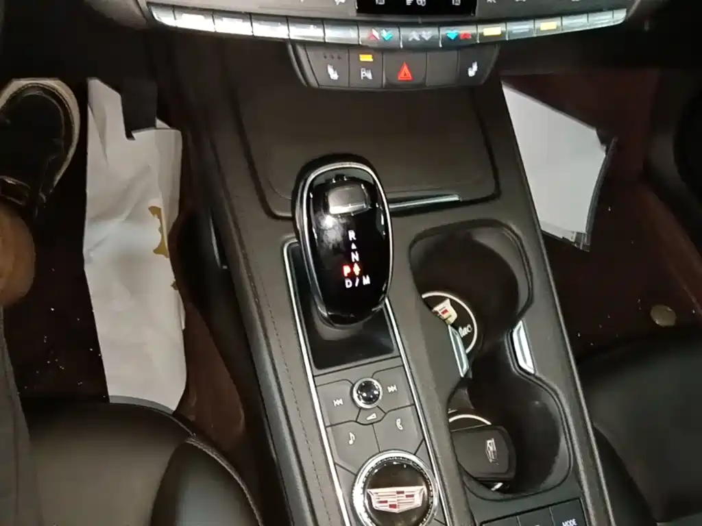 Cadillac XT4 — миниатюра 14