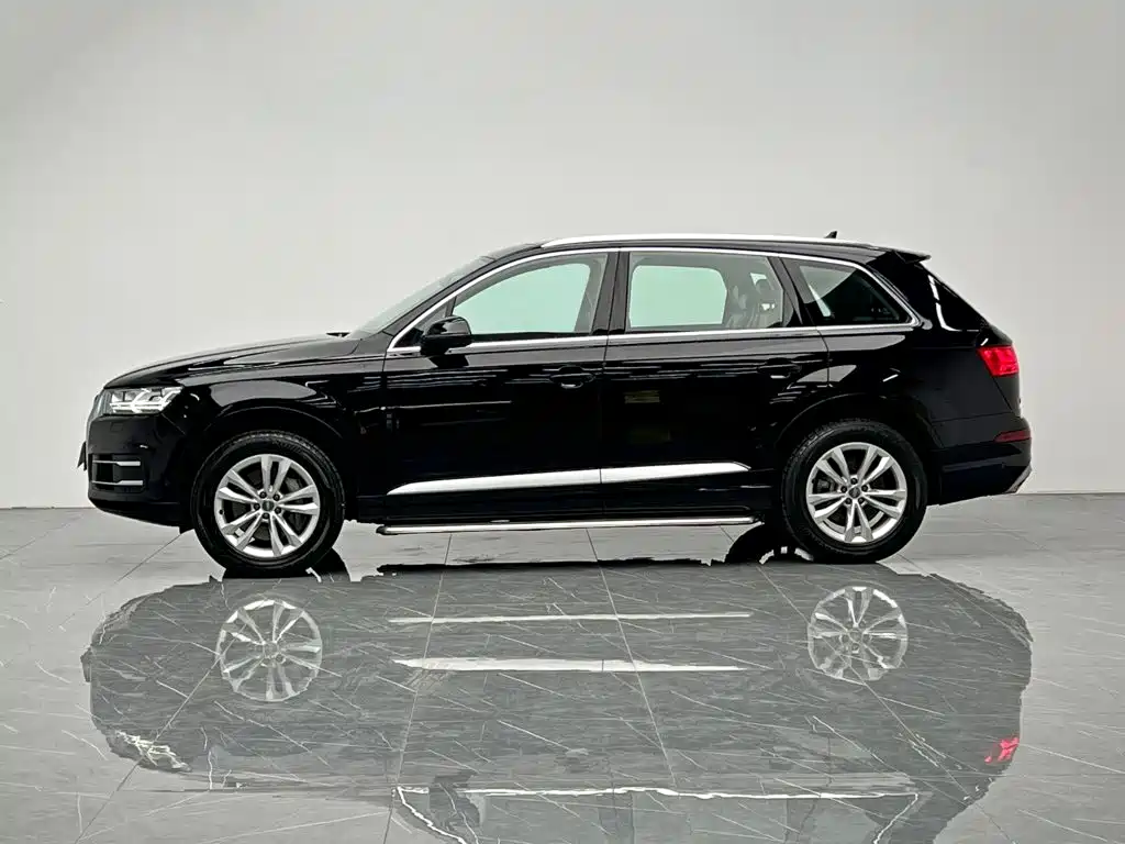 Audi Q7 — миниатюра 3