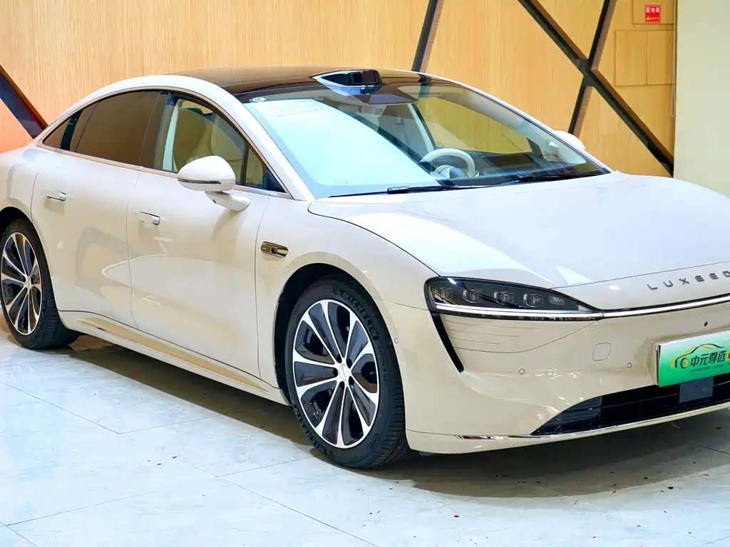 智界 Zhijie S7 2025