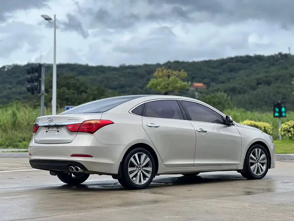 Hyundai Mistra — миниатюра 4