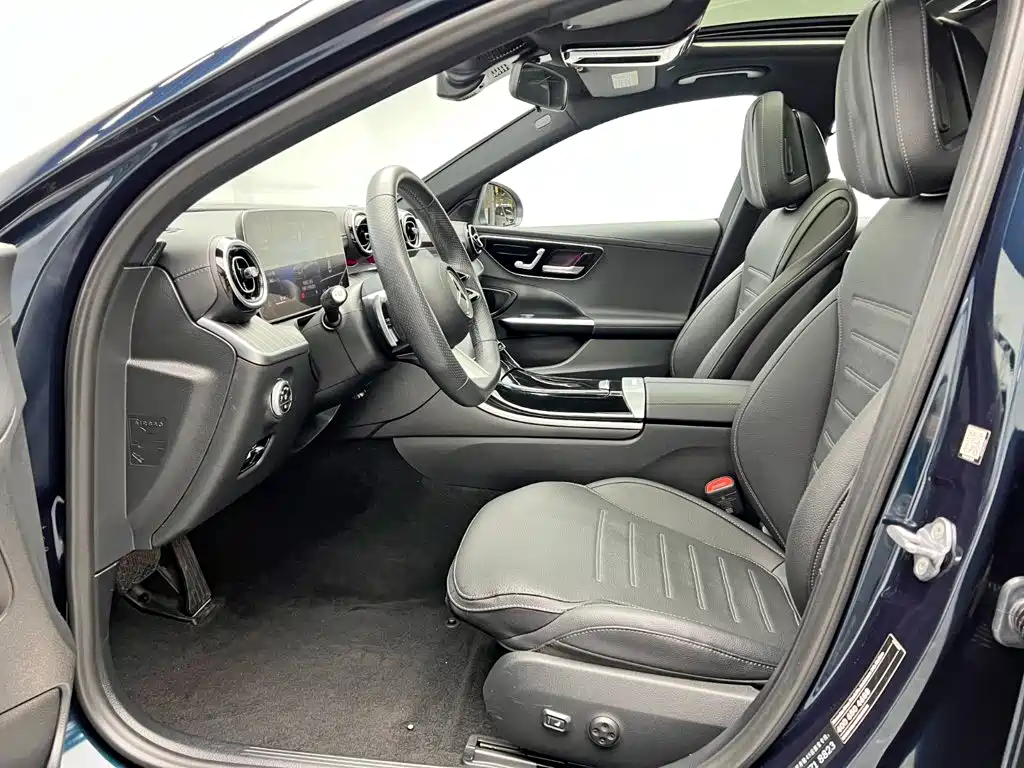 Mercedes-Benz C-Class — миниатюра 14