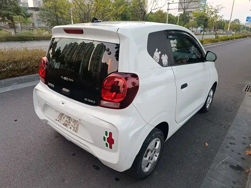 Roewe Clever — миниатюра 4