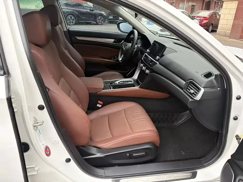 Honda Inspire — миниатюра 9