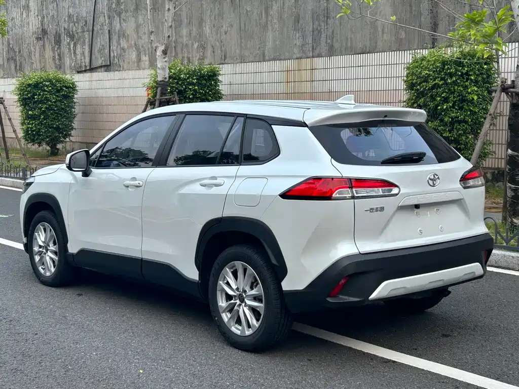 Toyota Corolla Cross — миниатюра 7
