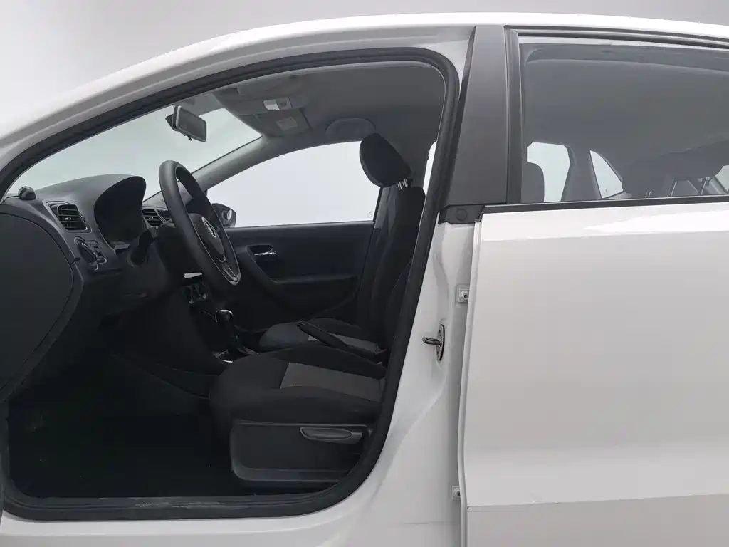 Volkswagen Polo — миниатюра 10