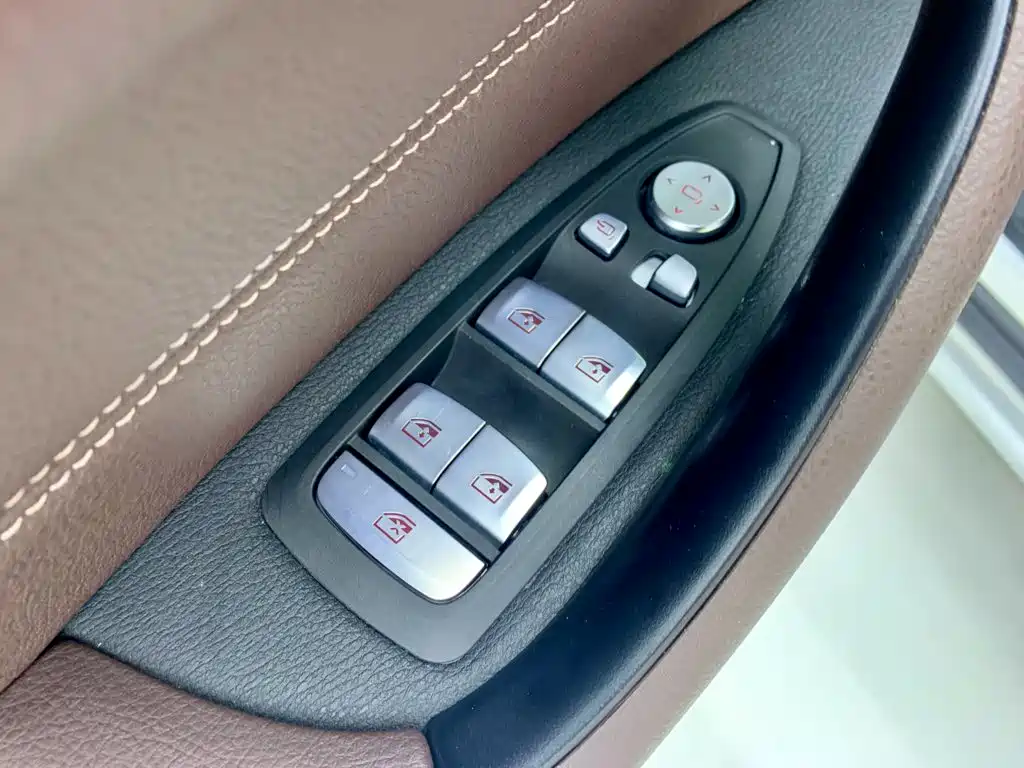BMW X1 sDrive20Li Premium Type, фото 29
