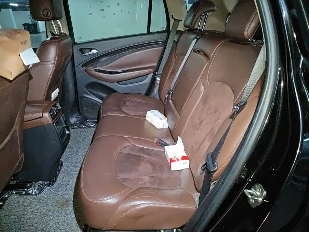 Buick Envision Plus — миниатюра 13