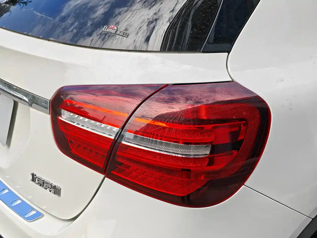 Mercedes-Benz GLA — миниатюра 9