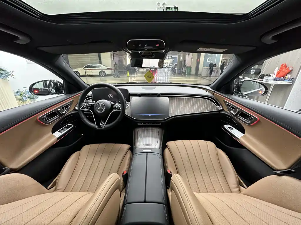 Mercedes-Benz E-Class E 2025 E 300 L Fashion