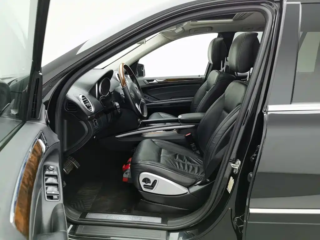 Mercedes-Benz GL-Class — миниатюра 10