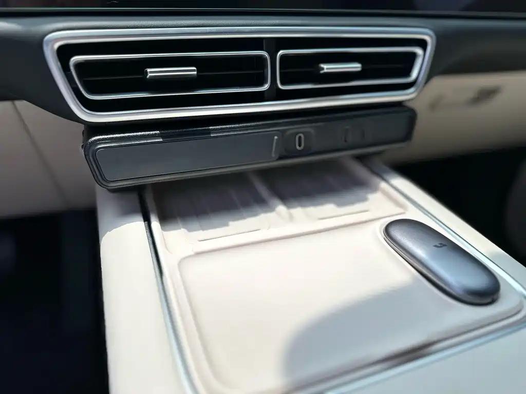 Li Auto Li L9 — миниатюра 9