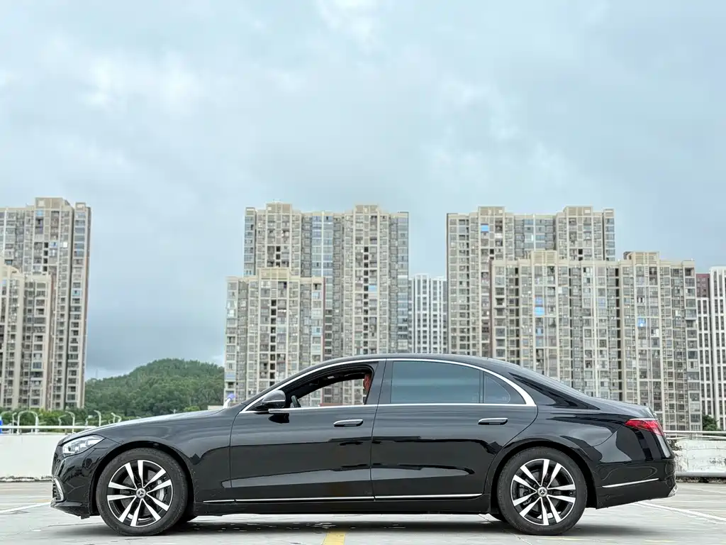 Mercedes-Benz S-Class — миниатюра 12