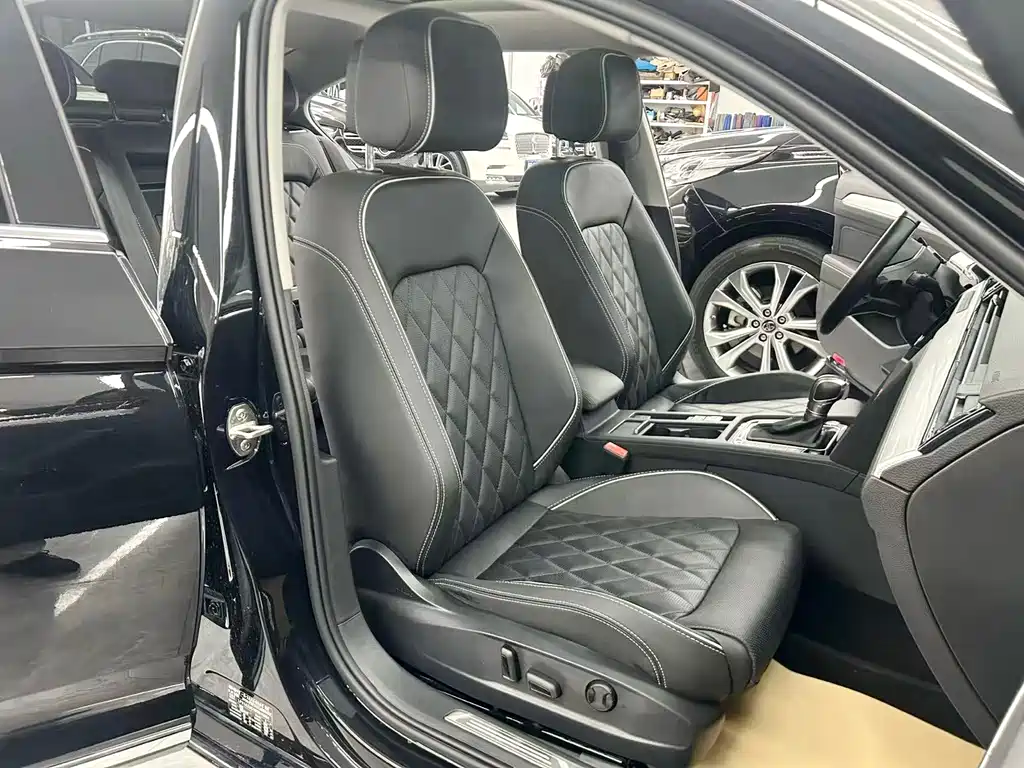 Volkswagen Magotan PHEV — миниатюра 15