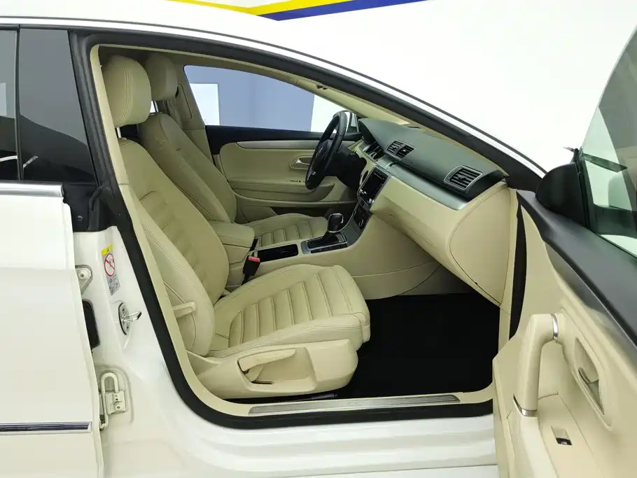 Volkswagen CC — миниатюра 8