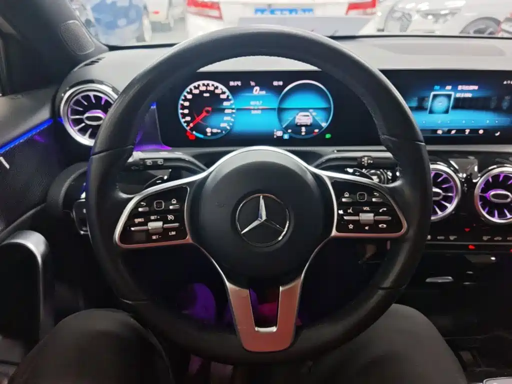 Mercedes-Benz A-Class (Import) — миниатюра 11