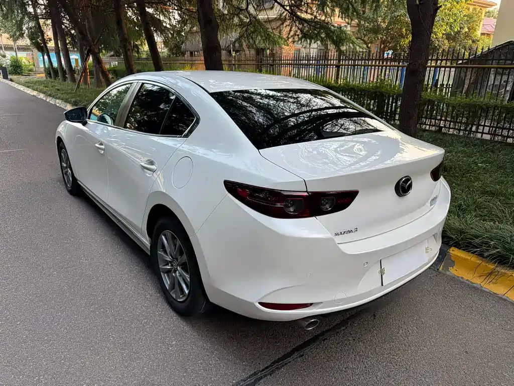 Mazda 3 Axela — миниатюра 9