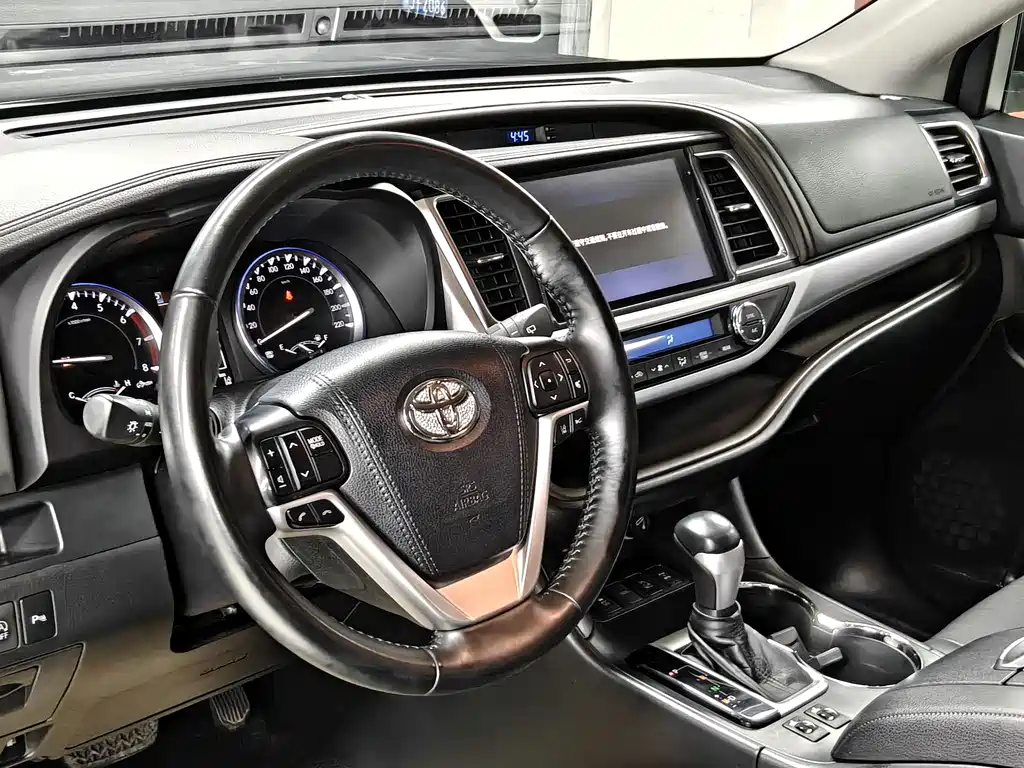 Toyota Highlander — миниатюра 7