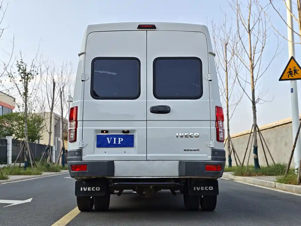 IVECO Daily — миниатюра 5