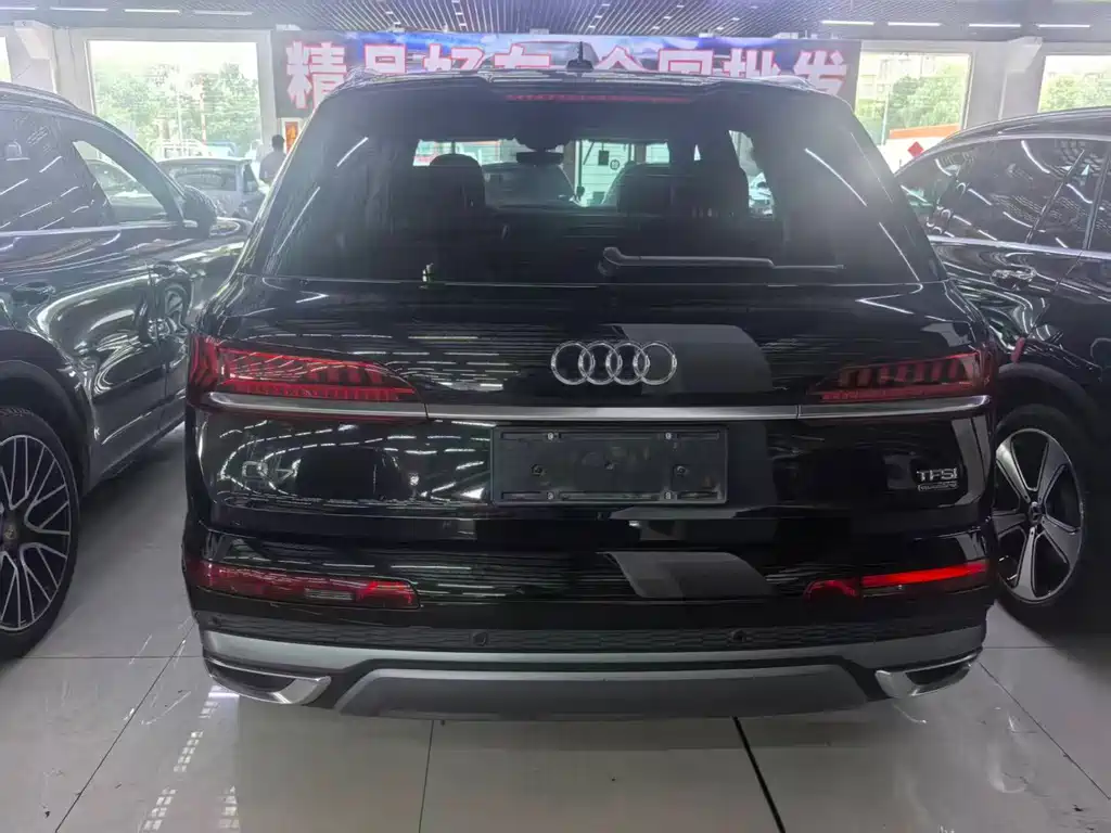 Audi Q7 — миниатюра 4