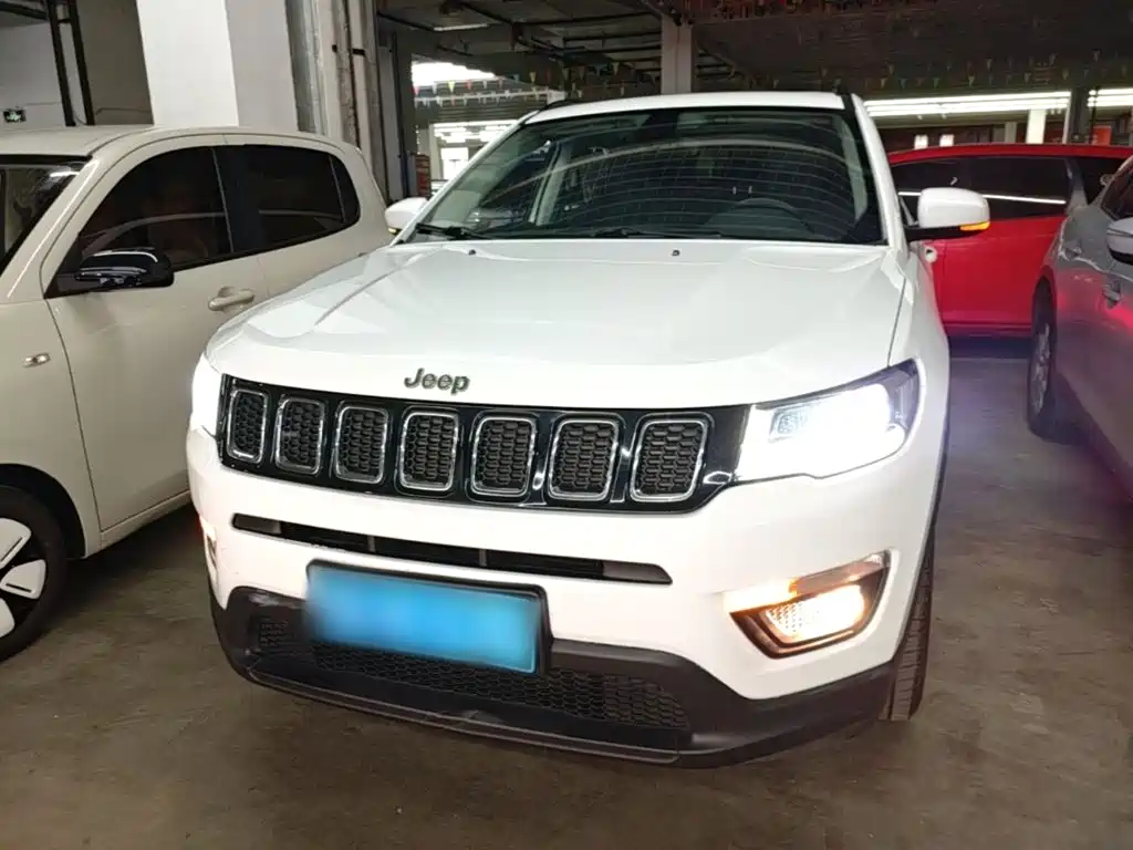 Jeep Compass — миниатюра 3