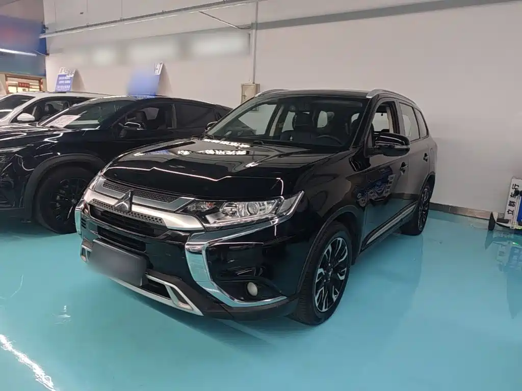 Mitsubishi Outlander — миниатюра 2