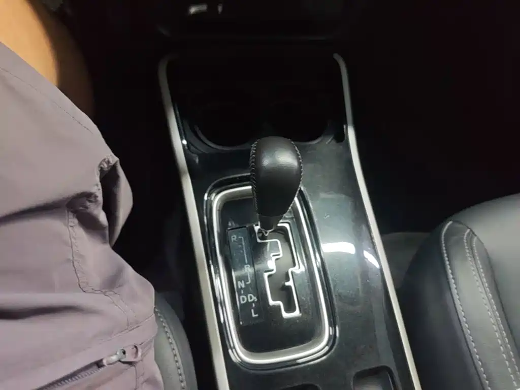 Mitsubishi Outlander — миниатюра 14