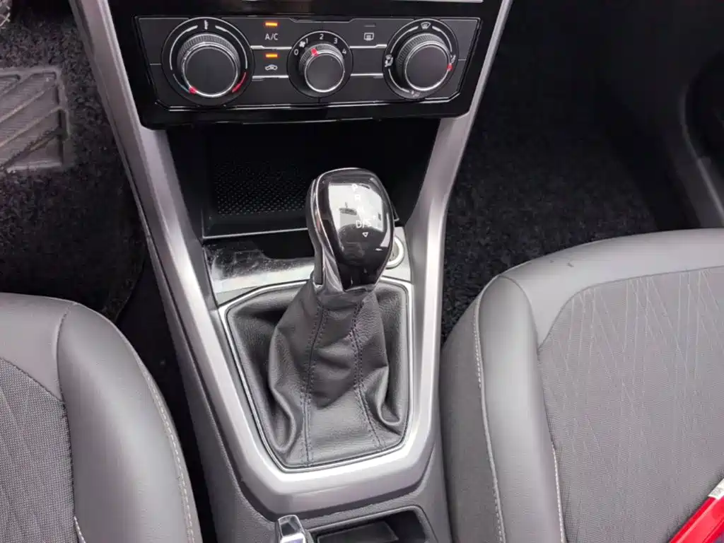 Volkswagen T-Cross — миниатюра 14