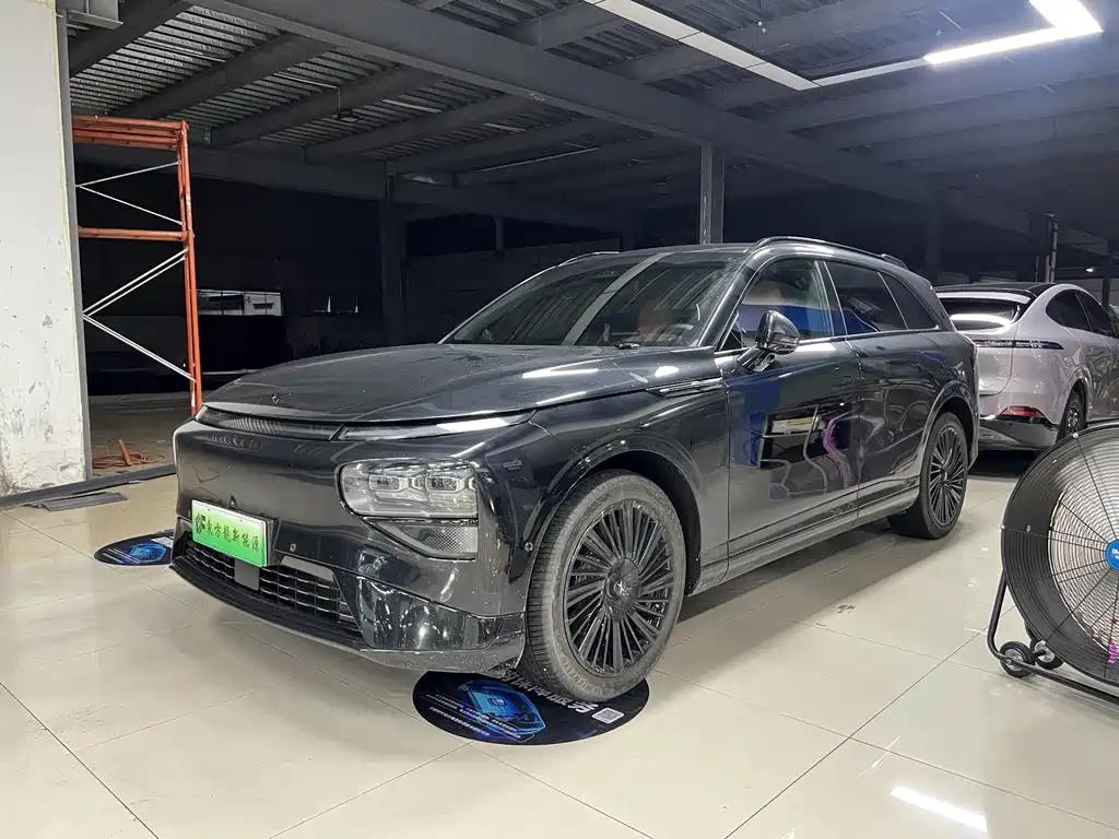 XPeng G9